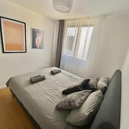 Casa Banderas Rs31